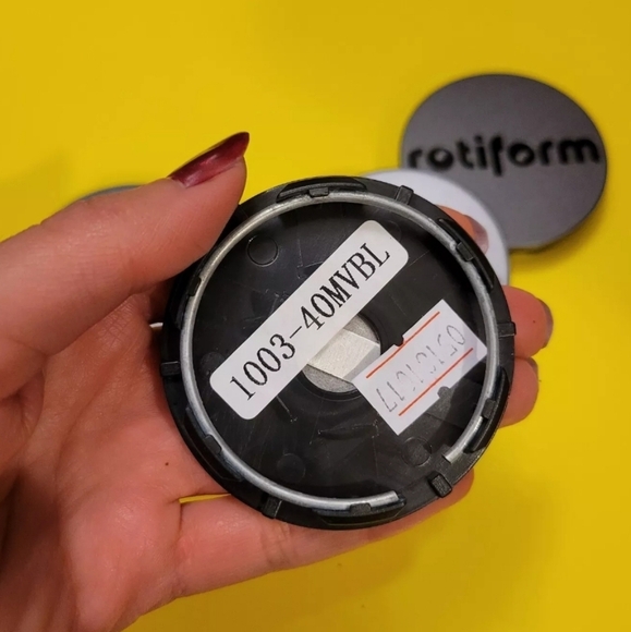 Rotiform BUC Center Hub Cap Set Cast Monoblock Anthractite Black 1003-40MVBL - Picture 4 of 7